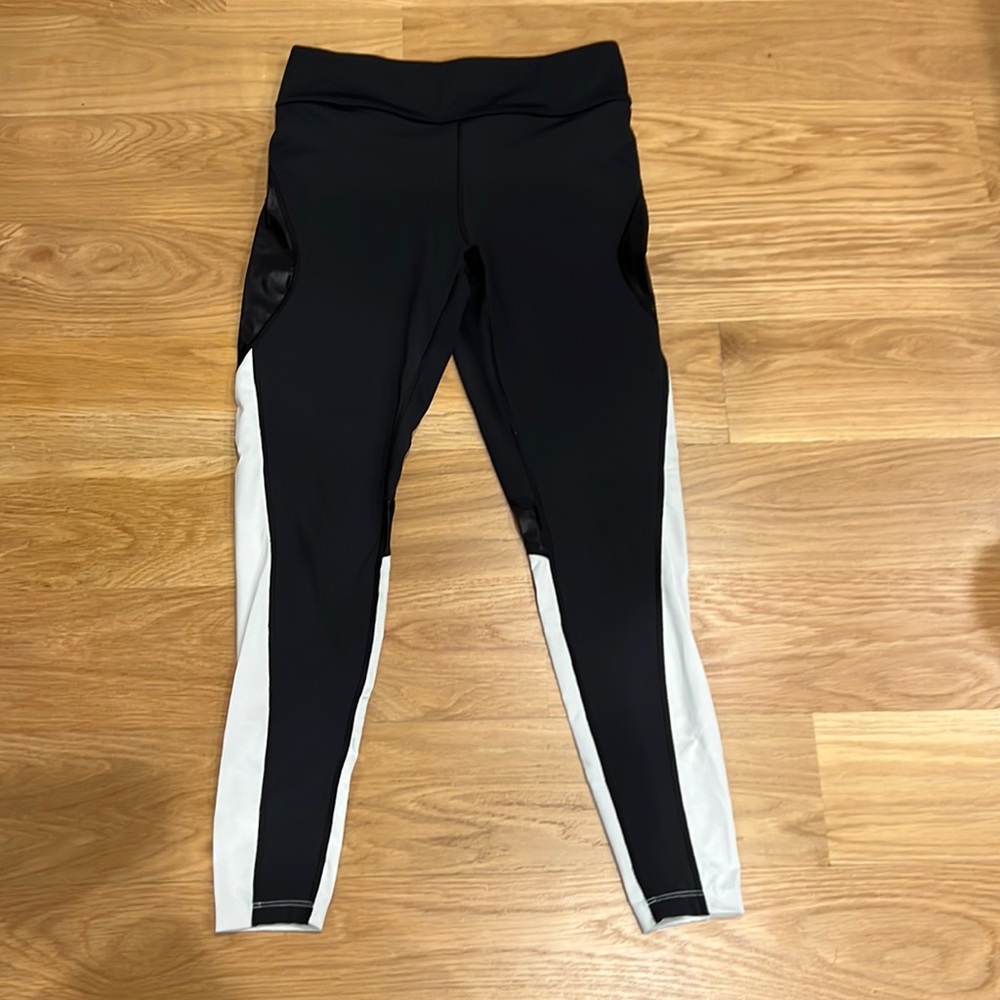 Alala workout leggings